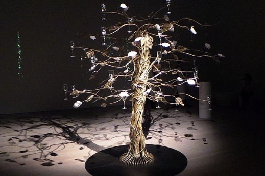 enchanting-tree-by-tord-boontje-for-perrier-jouet-07